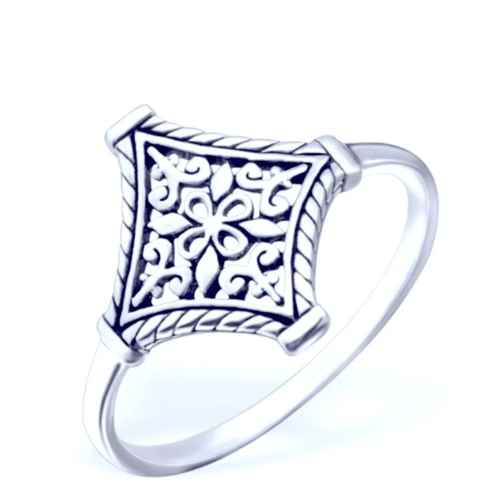 14k White Gold Plated 316L‎ Cut Out Filigree Ring, Size 6